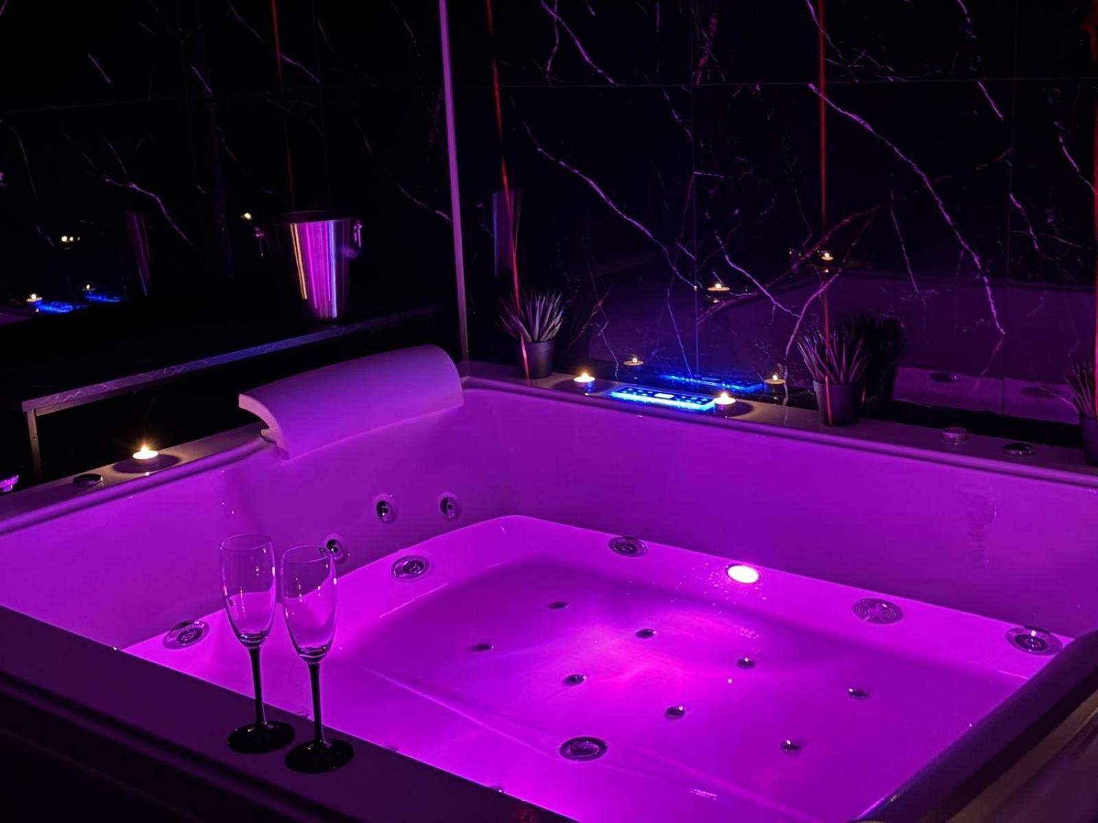 Apartament Z Jacuzzi Na Wylacznosc Dolina Baryczy Zmigrod Exterior photo