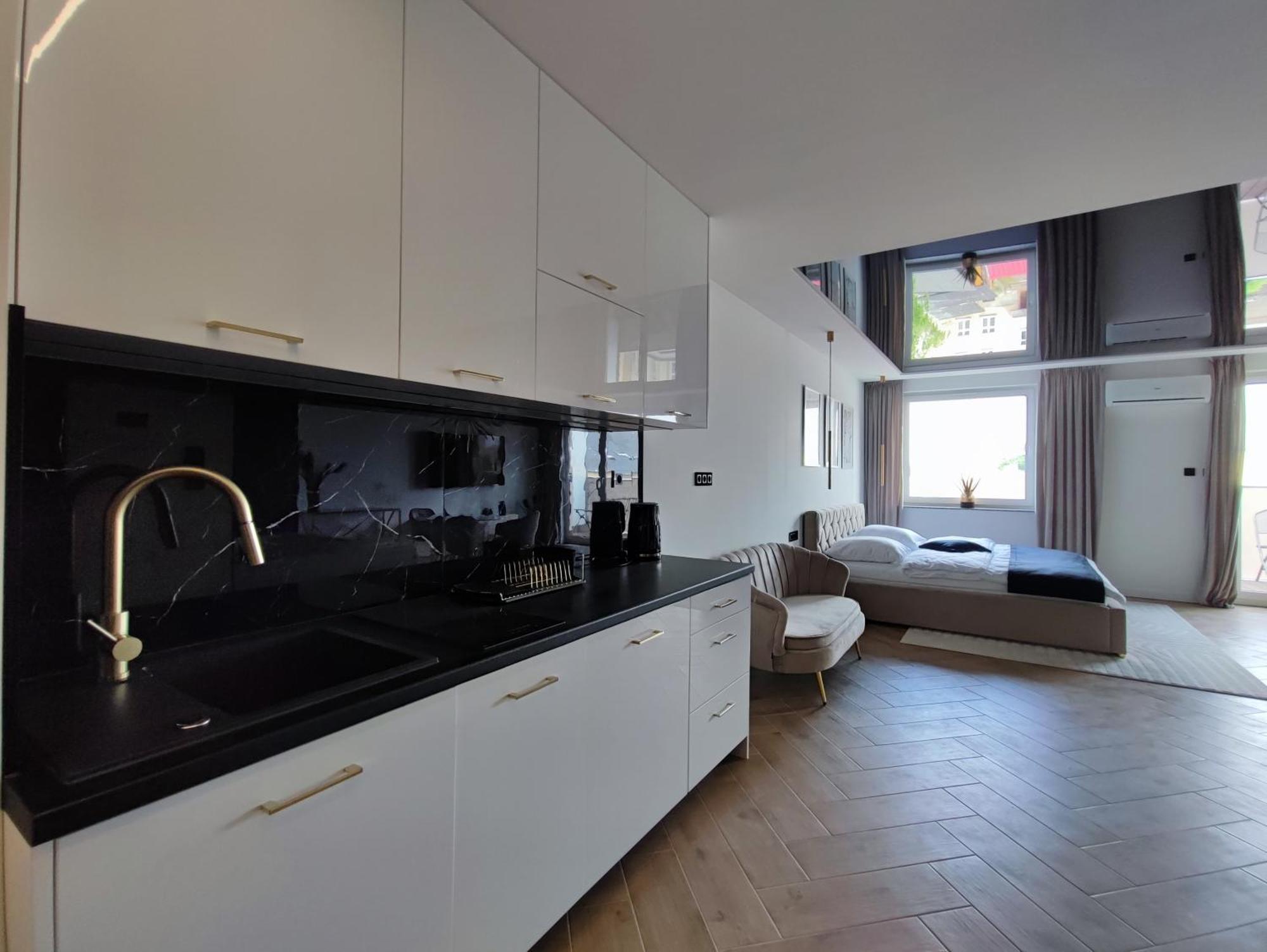 Apartament Z Jacuzzi Na Wylacznosc Dolina Baryczy Zmigrod Exterior photo