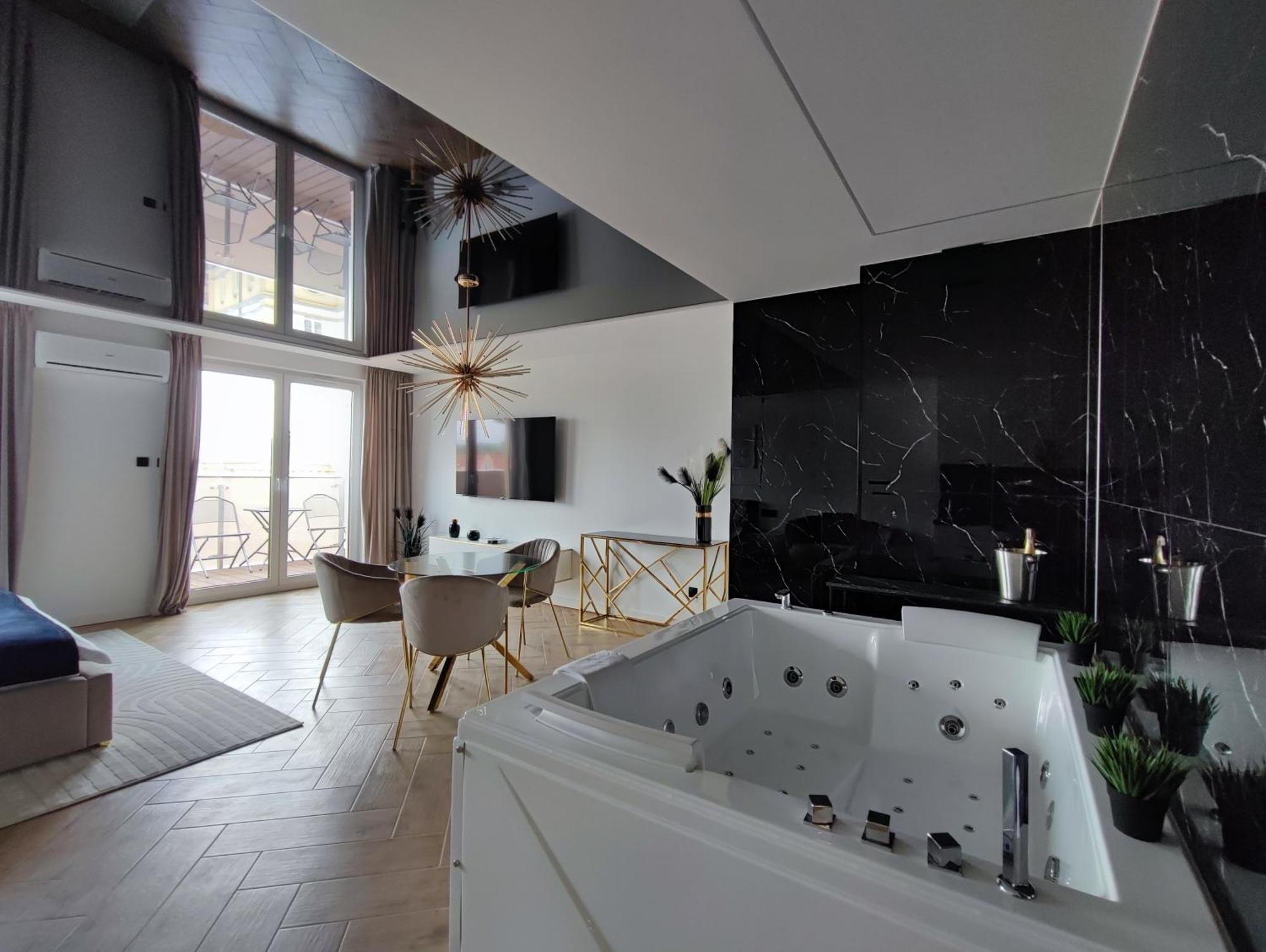 Apartament Z Jacuzzi Na Wylacznosc Dolina Baryczy Zmigrod Exterior photo