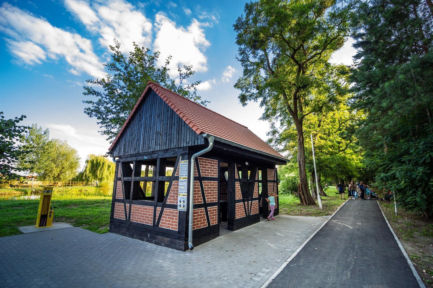 Apartament Z Jacuzzi Na Wylacznosc Dolina Baryczy Zmigrod Exterior photo