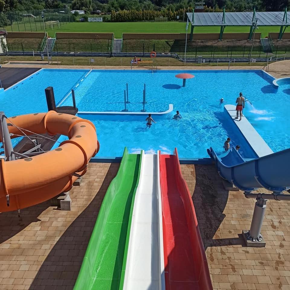 Apartament Z Jacuzzi Na Wylacznosc Dolina Baryczy Zmigrod Exterior photo